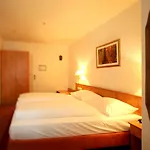 Hotel Mariaweiler Hof 3*