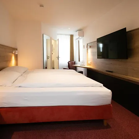 Hotel Mariaweiler Hof 3*