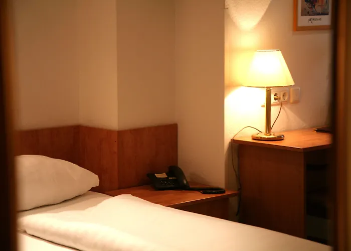 马瑞亚拉霍夫酒店 酒店 3*